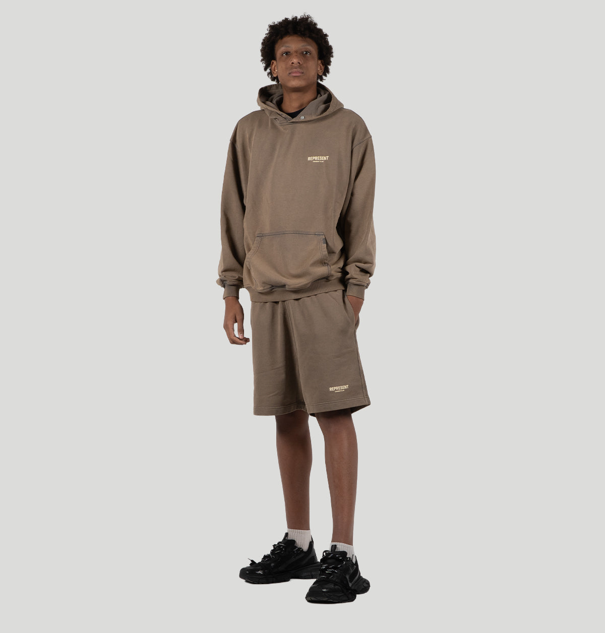 Represent Owners Club OCM100004 ALMOND16 REPRESENT 