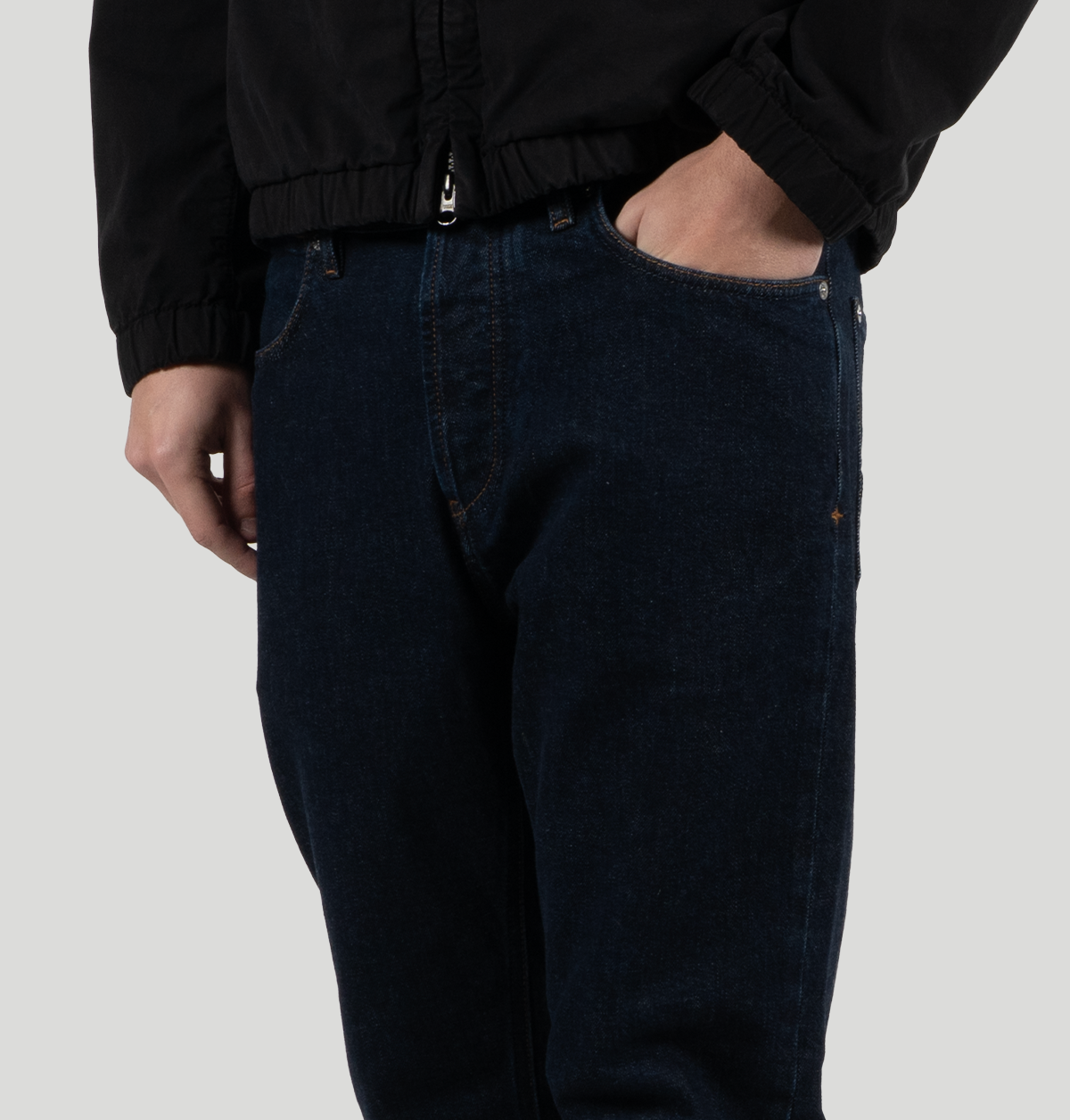 Stone Island Slim-Fit Five-Pocket Denim Jeans L1S14J100007 S0J12VJ201 stone island 