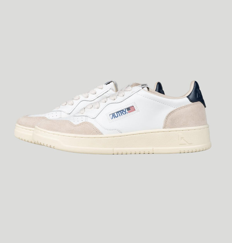 Autry Medalist Low AULM LS28WHT/BLUE autry 