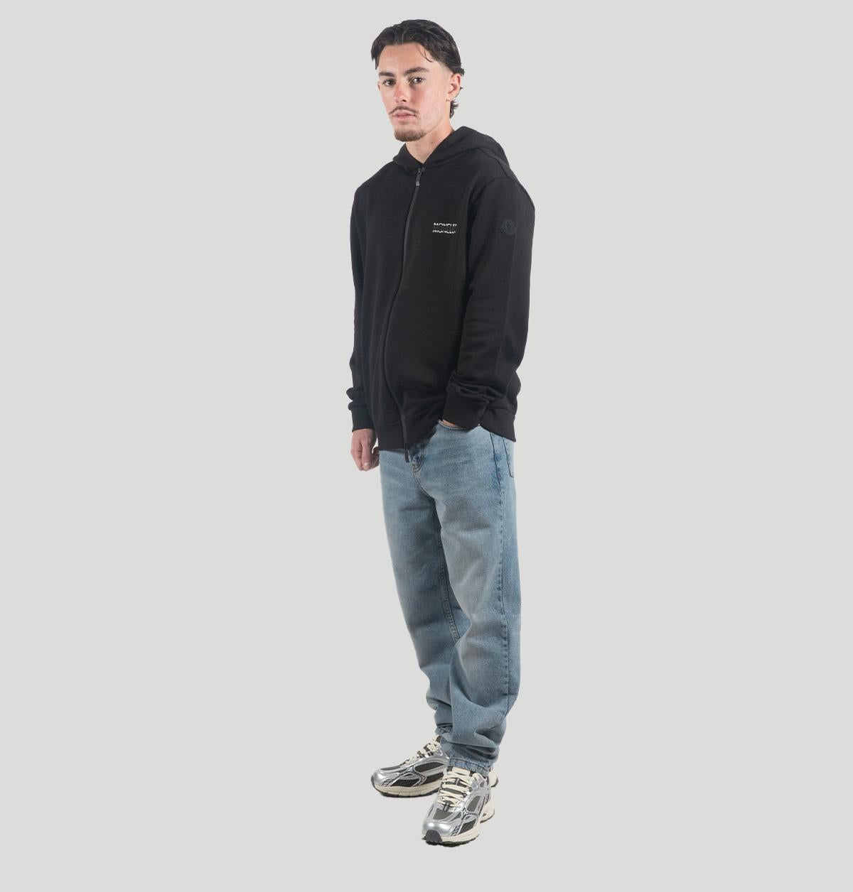Moncler Zip Up Hoodie L10918G00010 89AZY999 Moncler 
