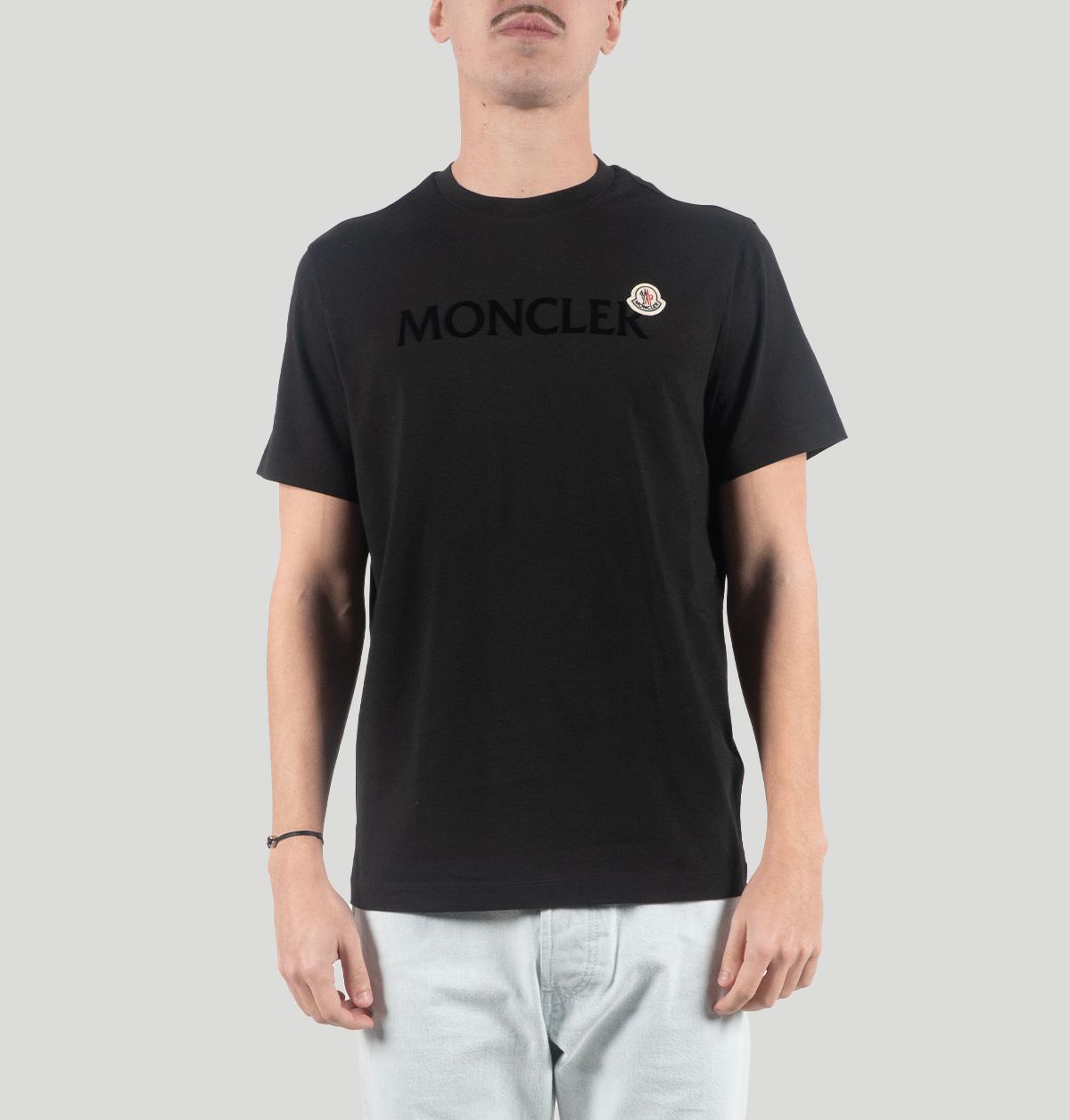 Moncler SS T-Shirt<BR/> L10918C00067 8390T999 Moncler 