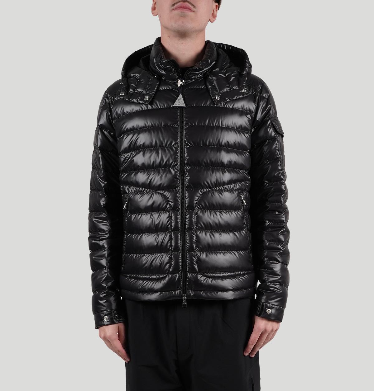 Moncler Lauros L10911A00102 595ZJ999 Moncler 