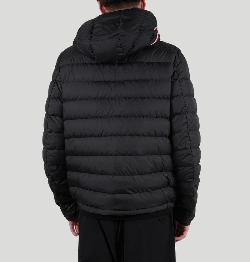 Moncler Vermeille L10911A00006 597X2999 Moncler 
