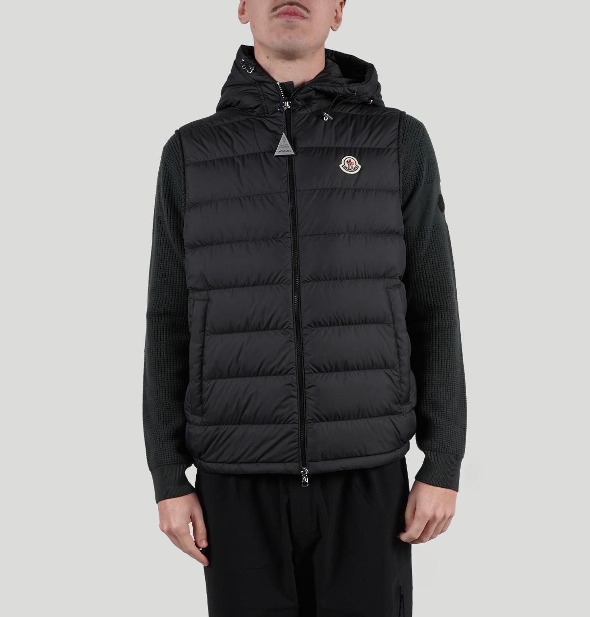 Moncler Marseillan L10911A00019 597X2999 Moncler 