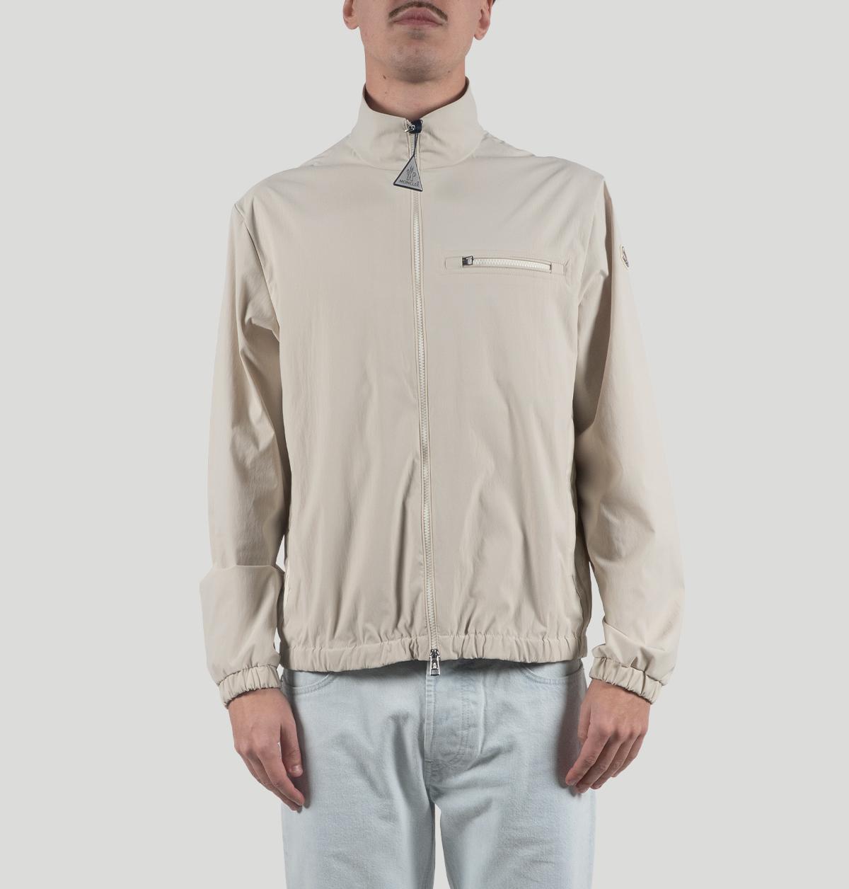 Moncler Danby Giubbotto L10911A00156 599DW050 Moncler 
