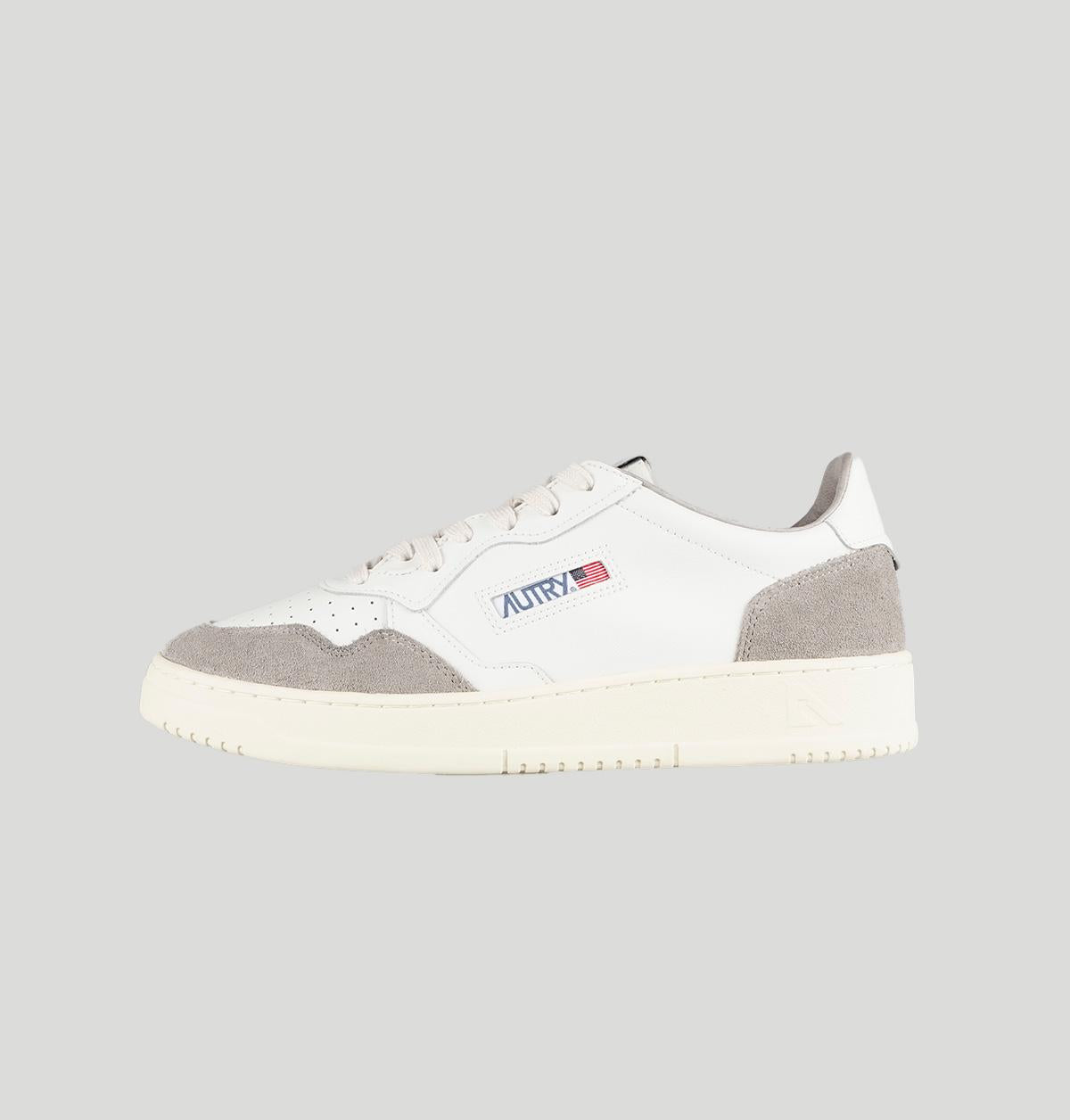 Autry Medalist Low AULM FT01SOFLEA/SUE autry 