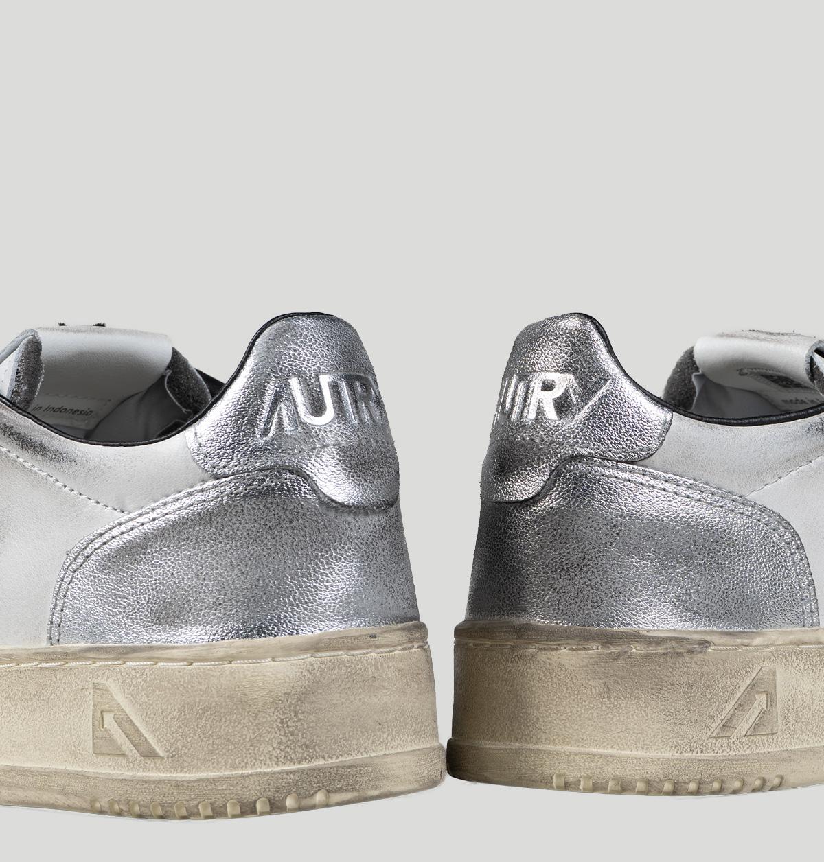 Autry Medalist Low AVLM SV11WHT/BLK/SIL autry 