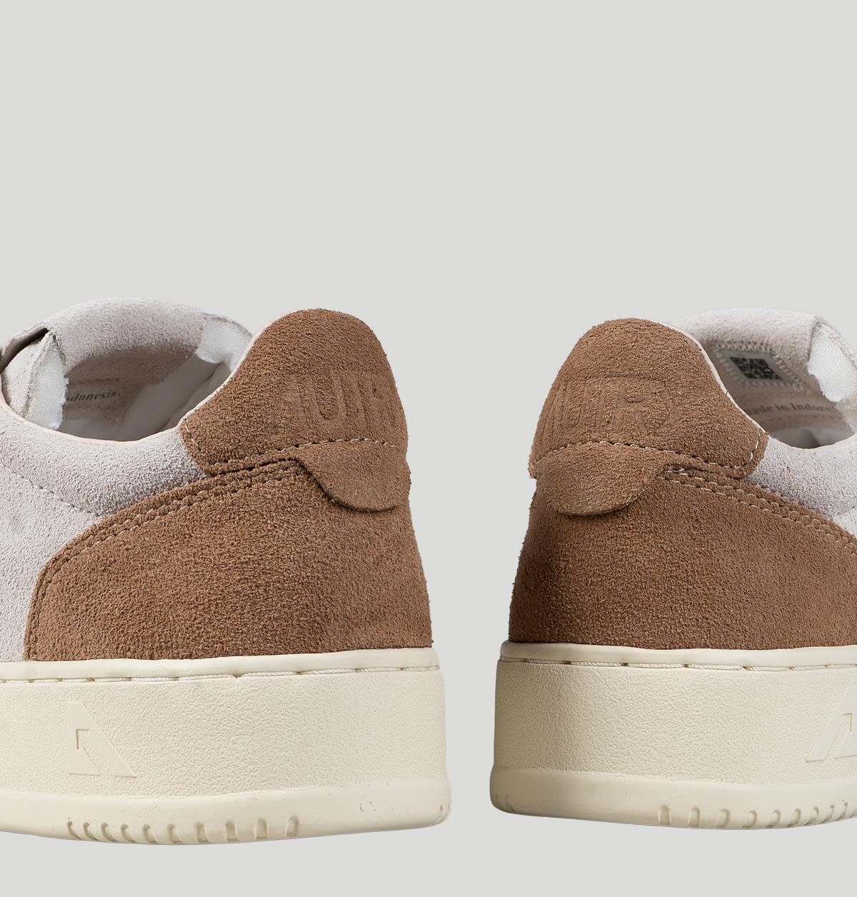 Autry Medalist Low AULM TS01SND/CIGAR autry 