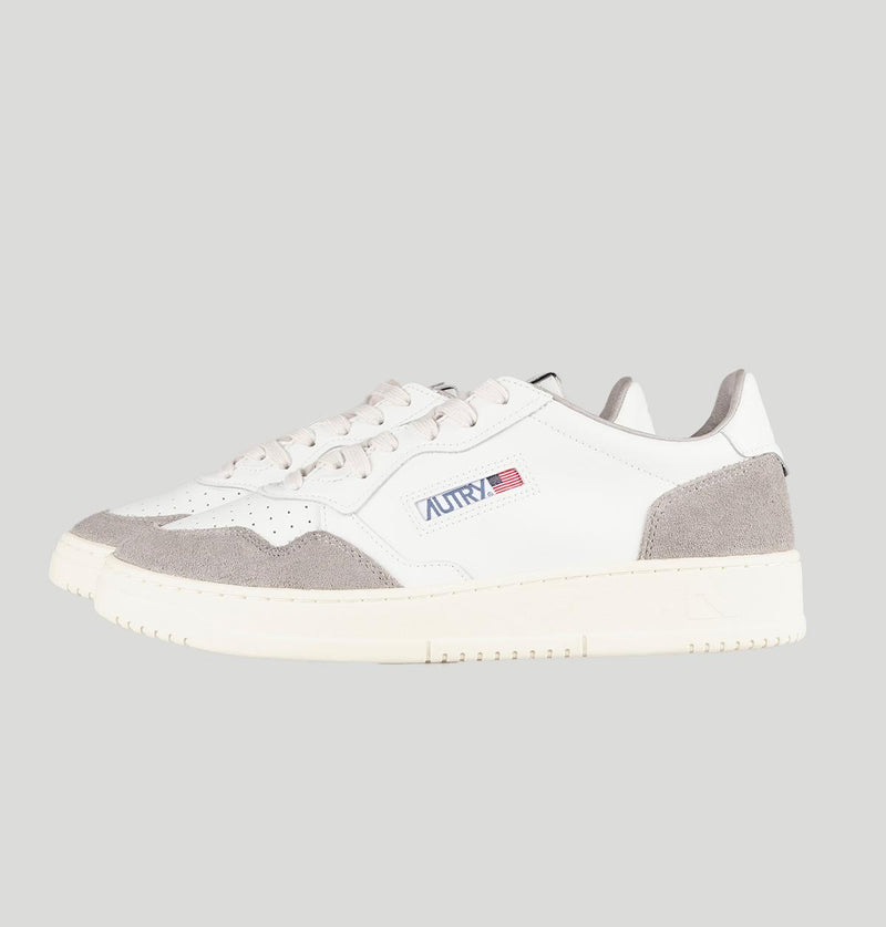 Autry Medalist Low AULM FT01SOFLEA/SUE autry 